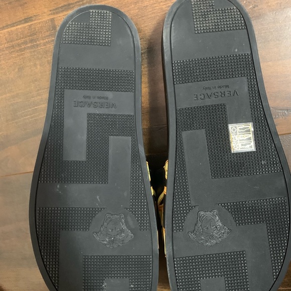Versace slides size 11 - Picture 5 of 6
